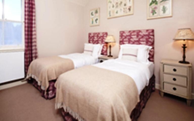The Loch Lomond Arms Hotel ลุสส์ ภายนอก รูปภาพ
