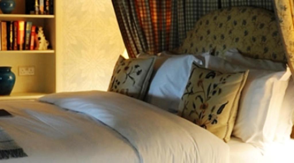 The Loch Lomond Arms Hotel ลุสส์ ภายนอก รูปภาพ