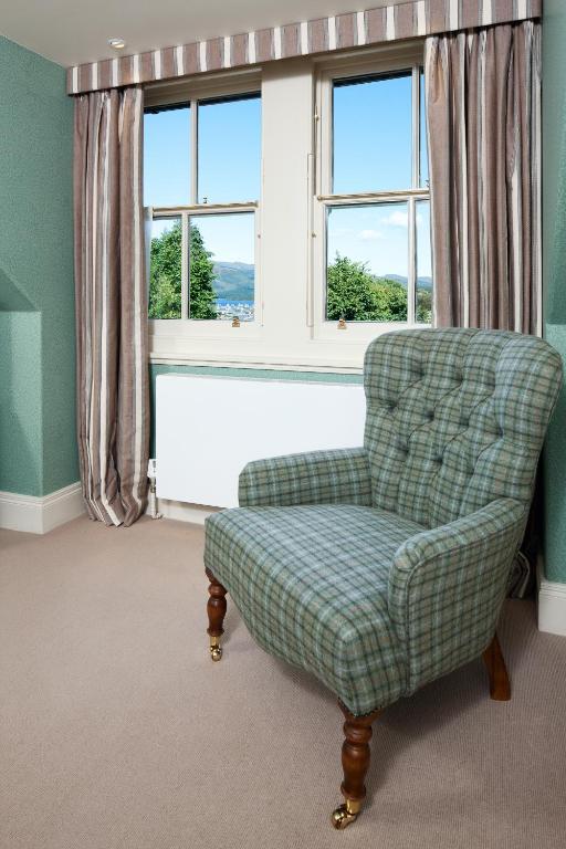 The Loch Lomond Arms Hotel ลุสส์ ภายนอก รูปภาพ