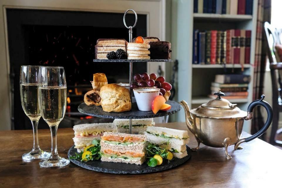 The Loch Lomond Arms Hotel ลุสส์ ภายนอก รูปภาพ