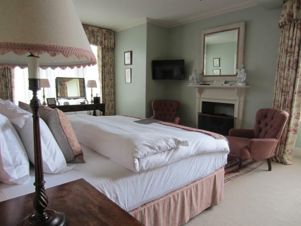 The Loch Lomond Arms Hotel ลุสส์ ภายนอก รูปภาพ